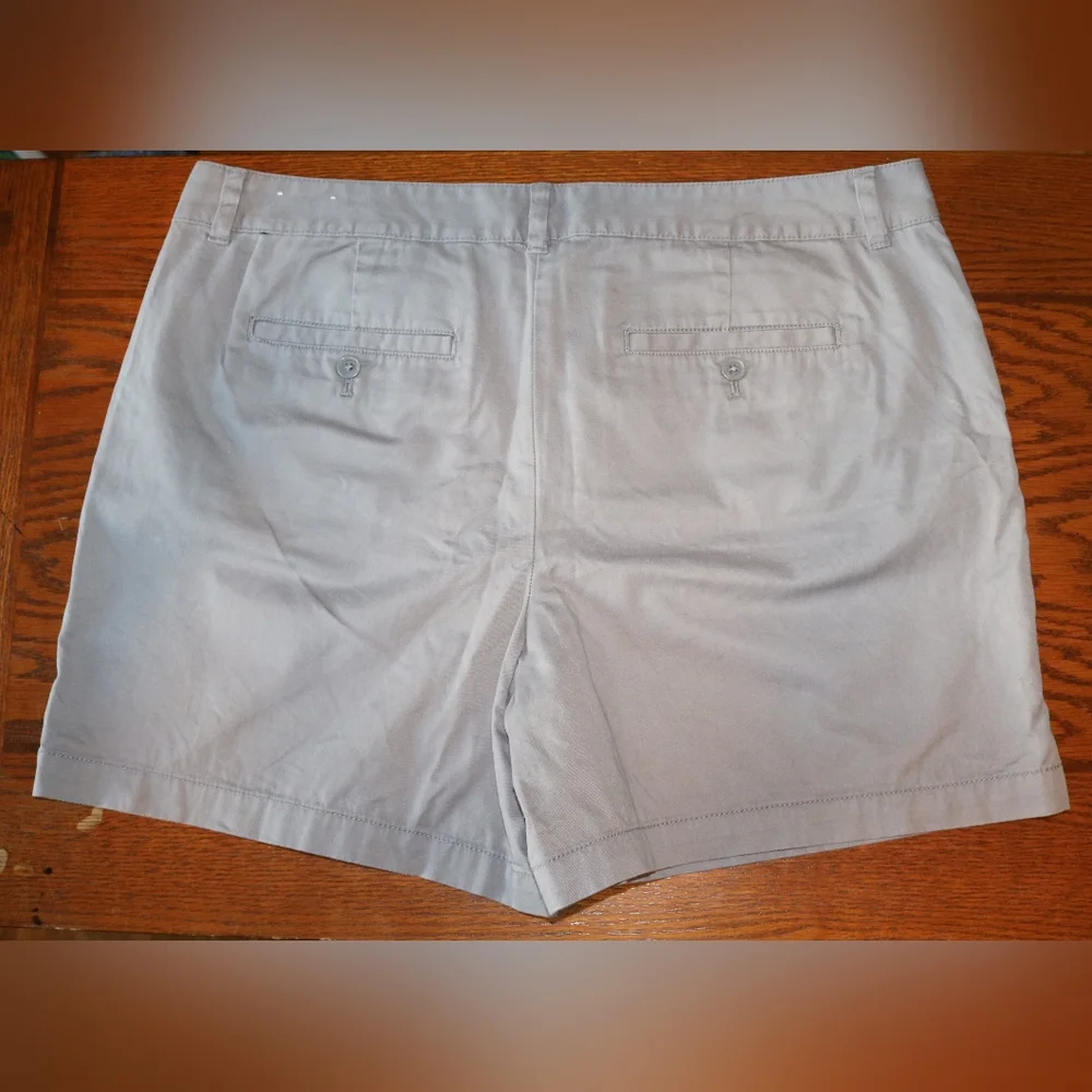 Ann Taylor Shorts - Picture 6 of 8